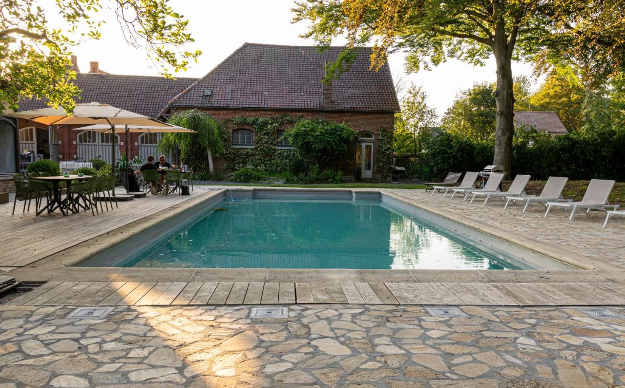 Relais M B&B Frasnes-lez-Anvaing Esterno foto